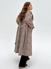 Charger l\'image dans la visionneuse de la galerie, EZwear Double Breasted Belted Trench Coat