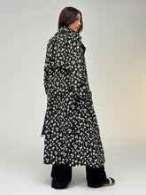 Charger l\'image dans la visionneuse de la galerie, EZwear Double Breasted Belted Trench Coat