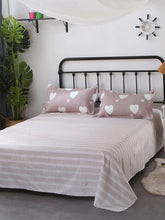 Load image into Gallery viewer, Heart &amp; Striped Print Sheet Set