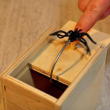 Charger l\'image dans la visionneuse de la galerie, New PRANK SCARE BOX