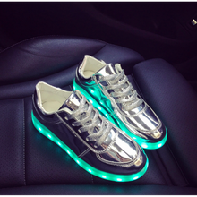Charger l\'image dans la visionneuse de la galerie, LED Trainers