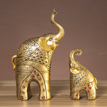 Charger l\&#39;image dans la visionneuse de la galerie, Resin arts and crafts wholesale creative gold elephant ornaments Europe