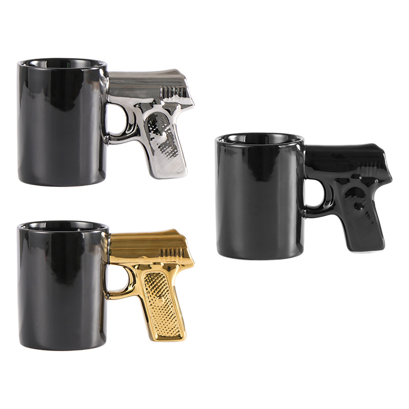 Creative Fashion Personality Ceramic Mugs Model Pistol Jug Cup Landmines Modeling Cup Coffee Mug Milk Mug Gift Drinkware 권총컵