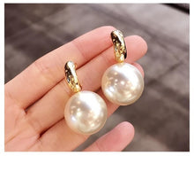 Load image into Gallery viewer, Dominated Women New Fashion Pearl Earrings Personality Metal Geometry Water Drop Kinds Of Exaggerated Drop earrings Jewelry