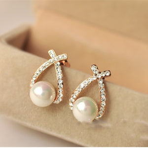 E0156 Fashion Jewelry Simulated Pearl Drop Earrings Cute Bowknot Dangle Earrings For Women Shiny Crystal Wedding Jewelry Elegant