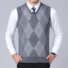 Load image into Gallery viewer, 2022 New Fashion Brand Sweater For Mens Pullovers plaid Slim