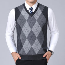 Load image into Gallery viewer, 2022 New Fashion Brand Sweater For Mens Pullovers plaid Slim