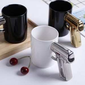 Creative Fashion Personality Ceramic Mugs Model Pistol Jug Cup Landmines Modeling Cup Coffee Mug Milk Mug Gift Drinkware 권총컵