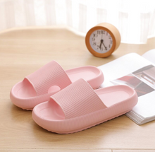 Load image into Gallery viewer, Ladies super comfortable House Shoes